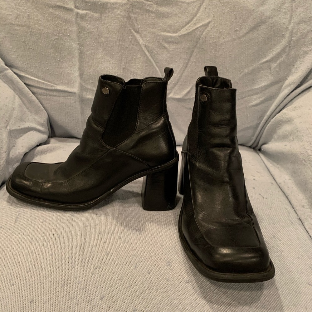 Women’s Harley Davidson slip on boots
